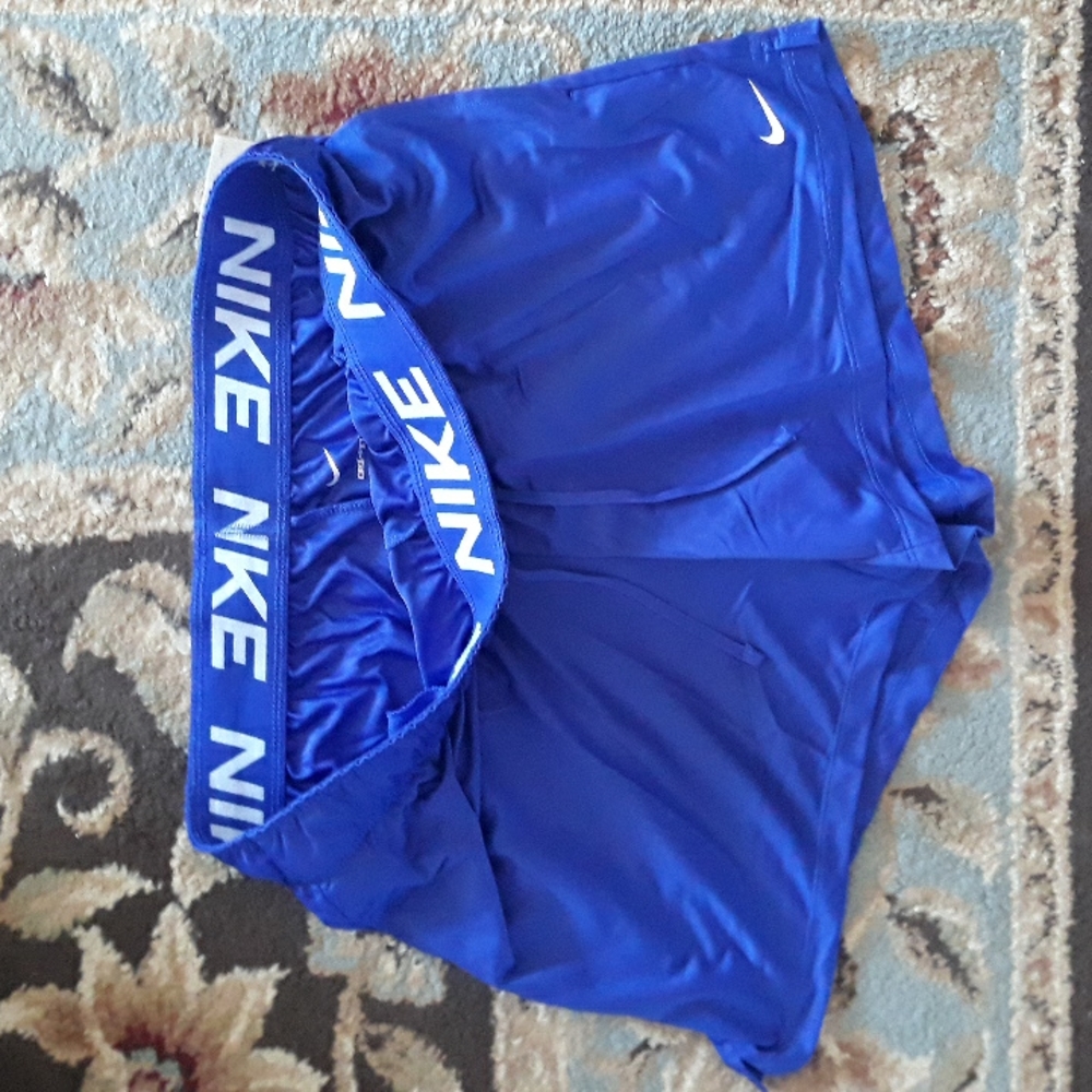 2x*Host Pick*Nike dri-fit ladies shorts - Picture 12 of 16